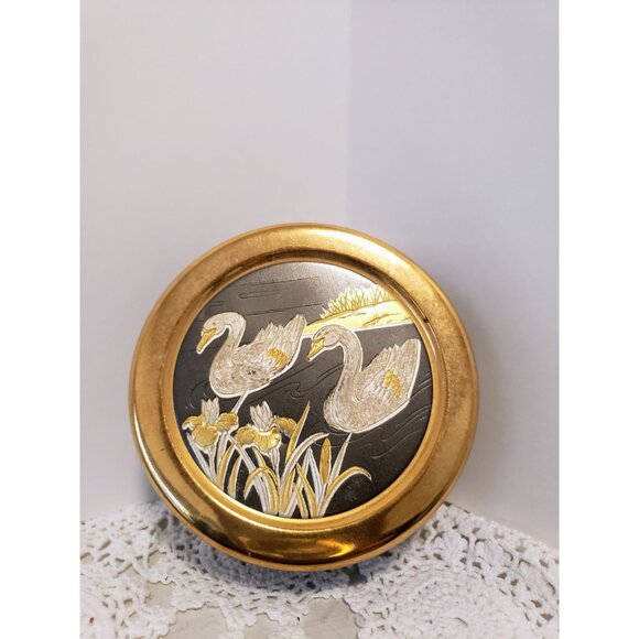 Chokin Swan Container: 24 Karat Gold Edge, Hand-Etched Decorative Storage - Picture 9 of 10